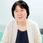 「質問に対する回答が的確でストレスを抱えることなくスムーズに取り組めました」（専務取締役・長谷川広美氏）