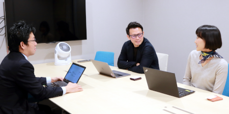 「事業内容の拡大に伴い、引き続きサポートしていただきたいと思っています」（右から；小林氏、岩上氏）※左は弊社 大谷