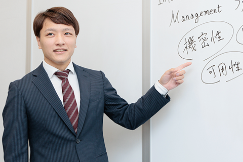 高木 満人